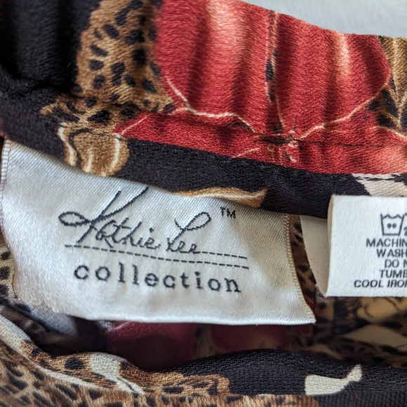 Kathie Lee Collection Vintage Floral Printed Midi Skirt, size 12 - Picture 6 of 6